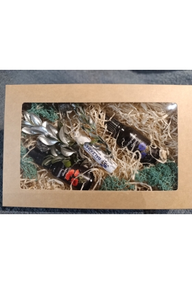 Rinkinys "GROŽIUI" dovanų dėžutėje (juodgrūdžių ir aguonų aliejukai bei natūralus lupų balzamas)